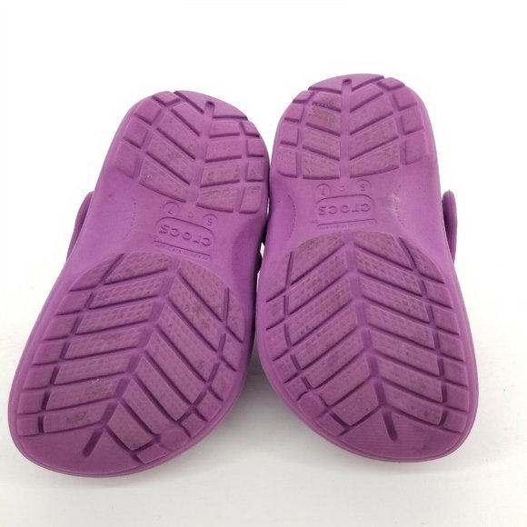 B53 Crocs Kids Purple Closed Toe Comfort Slip On Clog Casual Shoe Size US 6-7 - Picture 5 of 6